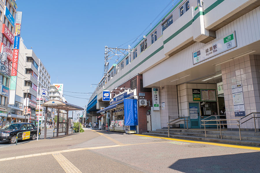 東京都綾瀬駅